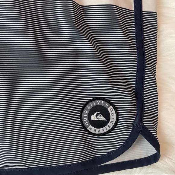 Quicksilver Board Shorts - Picture 3 of 7